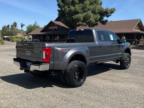 Used 2017 Ford F350 Lariat w/ Lariat Ultimate Package image 6