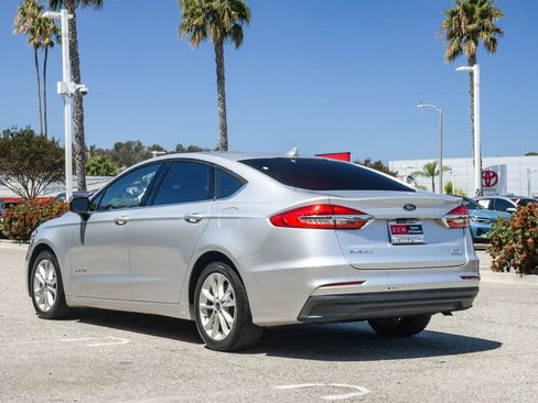 Used 2019 Ford Fusion SE FWD image 7