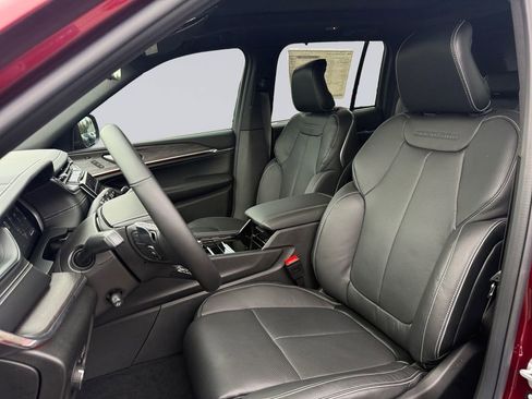 New 2025 Jeep Grand Cherokee Overland w/ Adv Protech Group III image 11