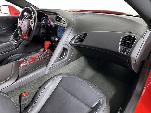 Used 2017 Chevrolet Corvette Stingray Coupe RWD image 30