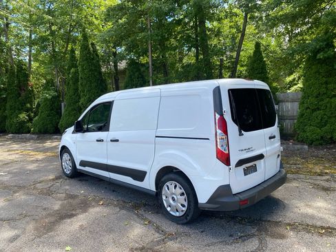 Used 2015 Ford Transit Connect XLT FWD image 3