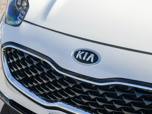Used 2021 Kia Sportage LX FWD image 5