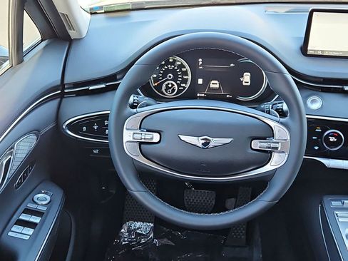 Certified 2025 Genesis GV70 2.5T w/ Select Package AWD/4WD image 19