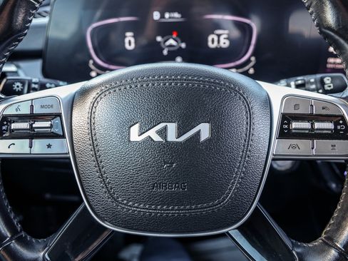 Used 2023 Kia Telluride S image 20