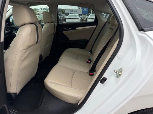 Used 2020 Honda Civic Touring image 8