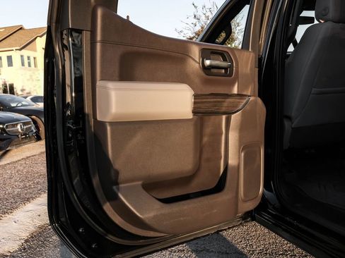 Used 2021 Chevrolet Silverado 1500 RST image 48