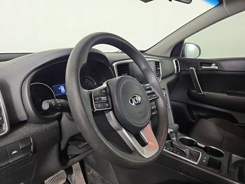 Used 2020 Kia Sportage LX FWD image 16