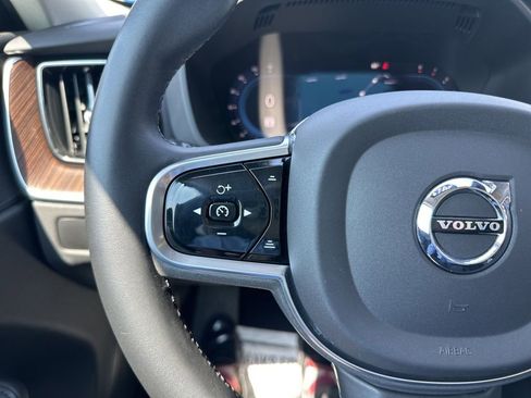 Used 2023 Volvo XC60 B5 Plus w/ Climate Package AWD/4WD image 17