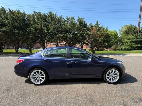 Used 2009 Honda Accord EX image 8