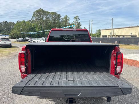 Used 2021 GMC Sierra 2500 SLE w/ SLE Value Package; AWD/4WD image 19