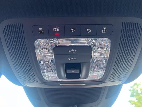 Used 2021 Mercedes-Benz GLS 450 4MATIC image 24