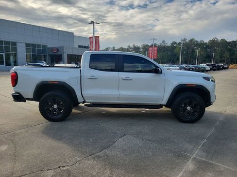 Used 2023 GMC Canyon Elevation w/ Elevation Premium Package AWD/4WD image 7