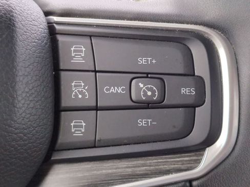 Used 2024 Jeep Wagoneer Series II w/ Flexible Seating Group RWD image 25
