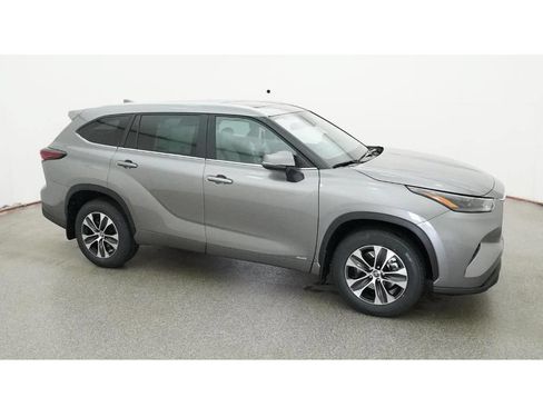 New 2026 Toyota Highlander XLE AWD/4WD image 12