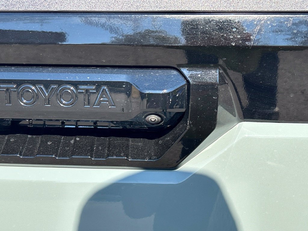 Used 2026 Toyota Tundra Platinum w/ TRD Off-Road Package AWD/4WD image 66