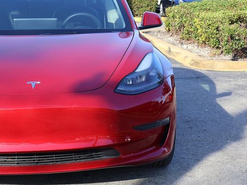 Used 2023 Tesla Model 3 Standard Range image 12