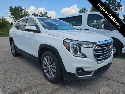 Used 2024 GMC Terrain SLT