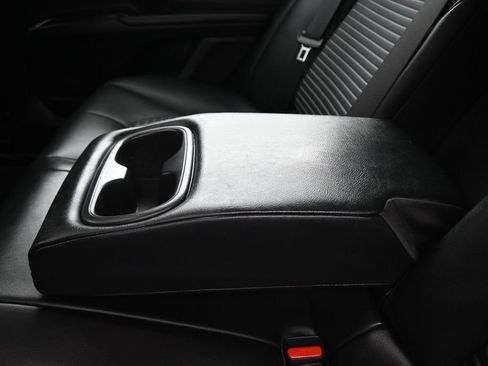 Used 2020 Toyota Camry SE w/ Sunroof Package FWD image 34