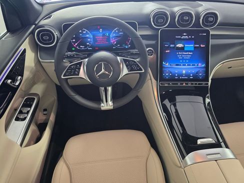 New 2026 Mercedes-Benz GLC 300 image 10