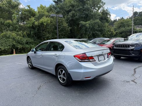 Used 2015 Honda Civic SE image 4