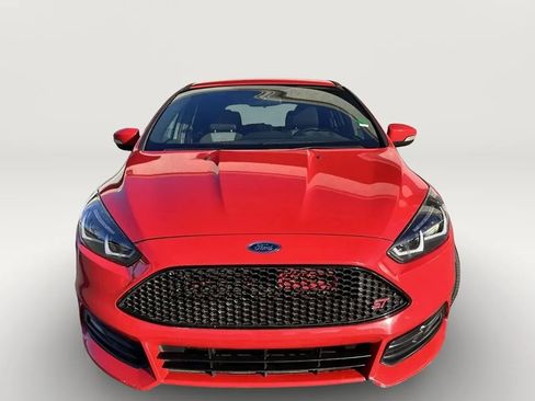 Used 2016 Ford Focus ST FWD image 5
