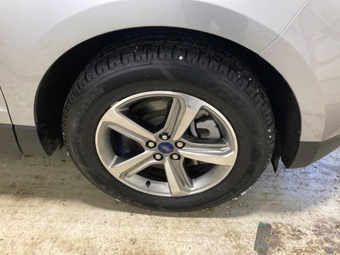 Used 2022 Ford Edge SEL w/ Convenience Package image 10