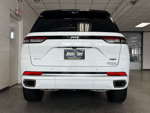 Used 2025 Jeep Grand Cherokee Summit AWD/4WD image 7