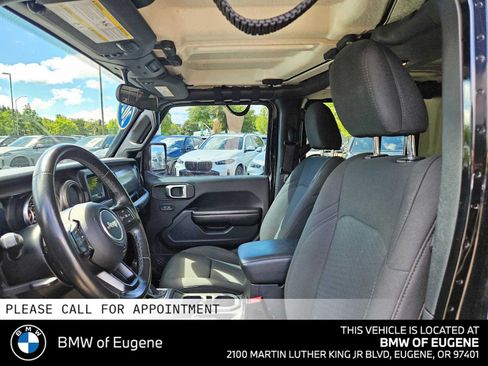 Used 2020 Jeep Wrangler Unlimited Sport AWD/4WD image 22