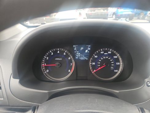 Used 2014 Hyundai Accent GLS image 25