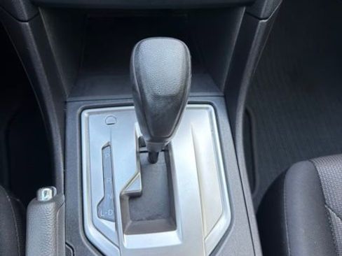 Used 2021 Subaru Crosstrek 2.0i AWD/4WD image 13