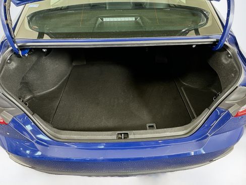 Used 2025 Toyota Camry SE FWD image 28