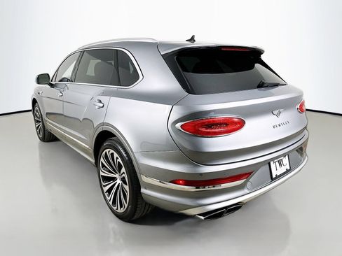 Used 2023 Bentley Bentayga Extended Wheelbase AWD/4WD image 3