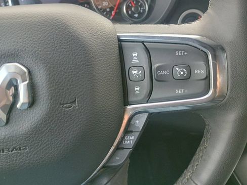 Used 2025 RAM 1500 Laramie AWD/4WD image 30