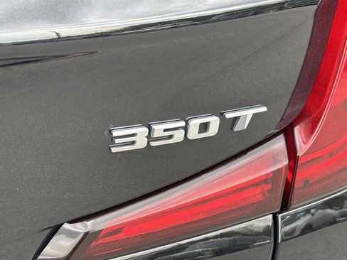 Used 2025 Cadillac XT4 Premium Luxury image 11