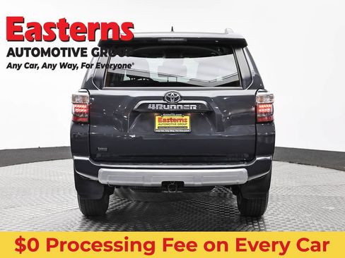 Used 2024 Toyota 4Runner TRD Off-Road Premium AWD/4WD image 6