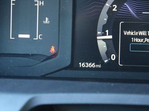 Used 2024 Toyota Tacoma SR5 image 9