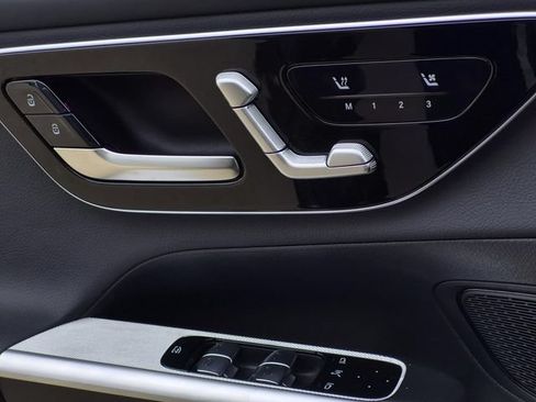 Certified 2026 Mercedes-Benz GLC 300 image 35