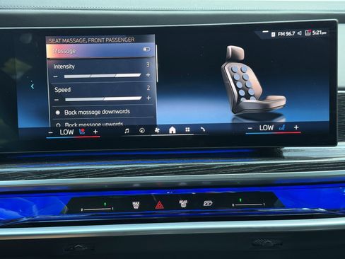 Used 2023 BMW 740i w/ Executive Package RWD image 30