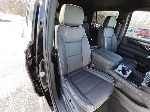 New 2026 GMC Yukon Elevation image 28