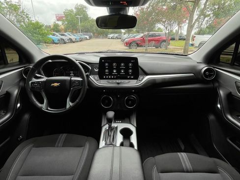 Used 2024 Chevrolet Blazer LT w/ Convenience Package FWD image 10