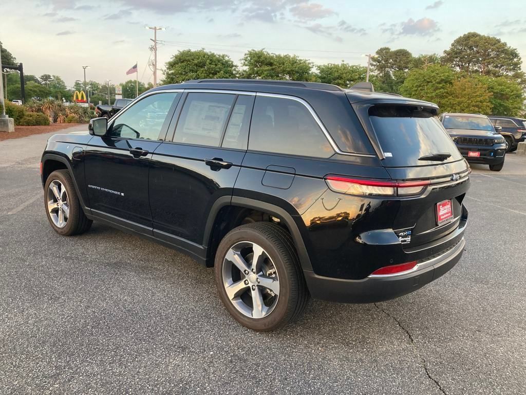 New 2024 Jeep Grand Cherokee Limited 4xe w/ Luxury Tech Group II AWD/4WD image 3