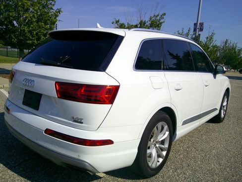 Used 2018 Audi Q7 3.0T Premium Plus w/ Premium Plus Package AWD/4WD image 14