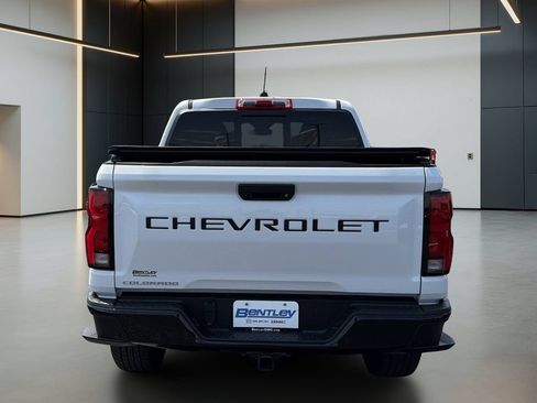 Certified 2025 Chevrolet Colorado Z71 w/ Technology Package AWD/4WD image 6