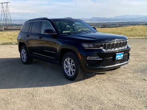 Used 2022 Jeep Grand Cherokee Limited image 20