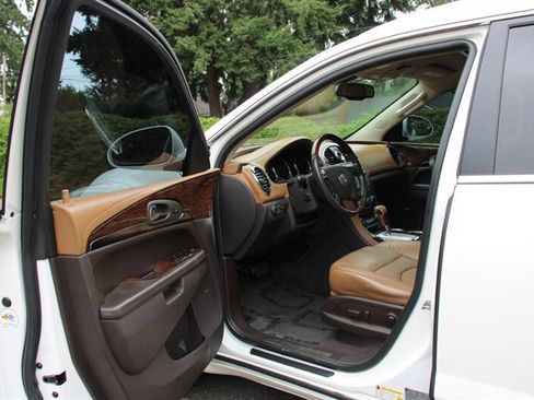 Used 2013 Buick Enclave Premium w/ Trailering Provision Package image 5