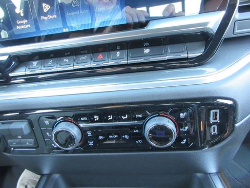 New 2026 Chevrolet Silverado 3500 High Country w/ High Country Premium Package image 39