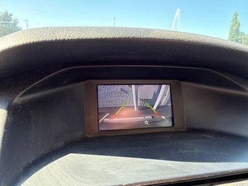 Used 2015 Ford Focus SE w/ SE Sport Package FWD image 12