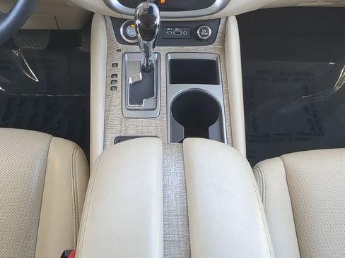 Used 2023 Nissan Murano SL image 19