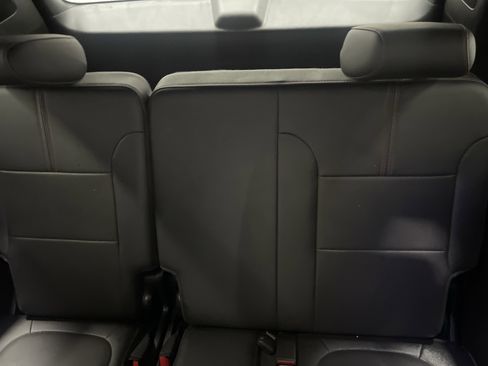 Used 2023 Chevrolet Traverse RS w/ LPO, Floor Liner Package image 18