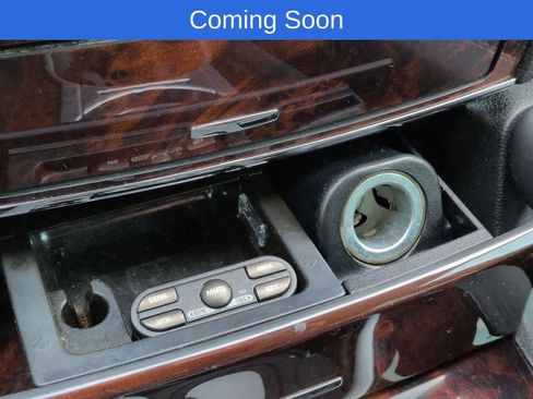 Used 2011 Mercedes-Benz GL 550 4MATIC image 33